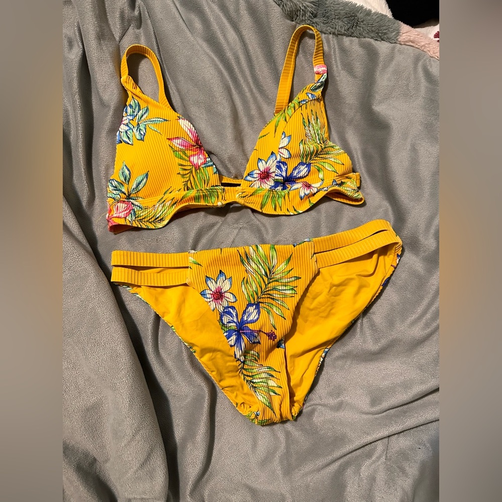 TINIBIKINI bikini size small